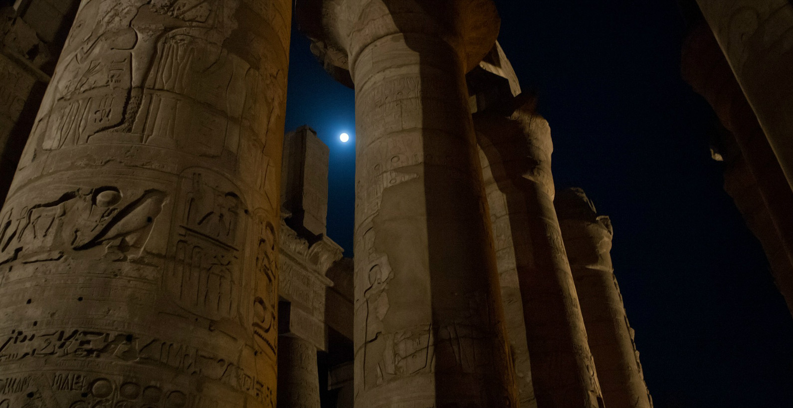 Colunas egípcias
